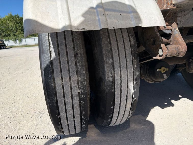 image for item FI0448 1986 Polar Tank Trailer tank trailer