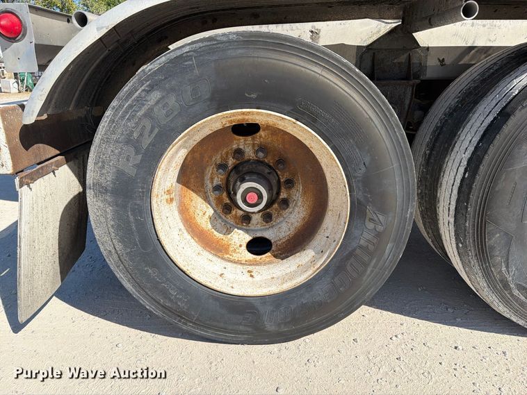 image for item FI0448 1986 Polar Tank Trailer tank trailer