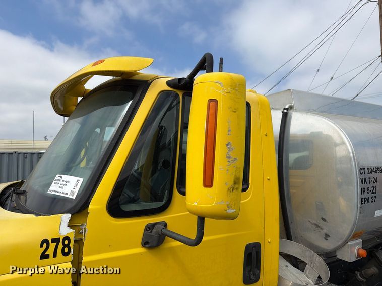 image for item FI2028 2011 International LA627 fuel truck