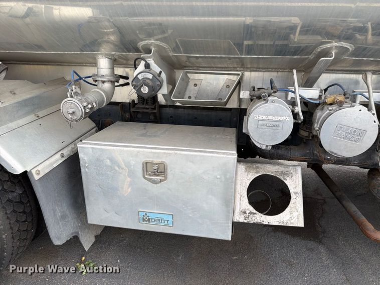 image for item FI2028 2011 International LA627 fuel truck