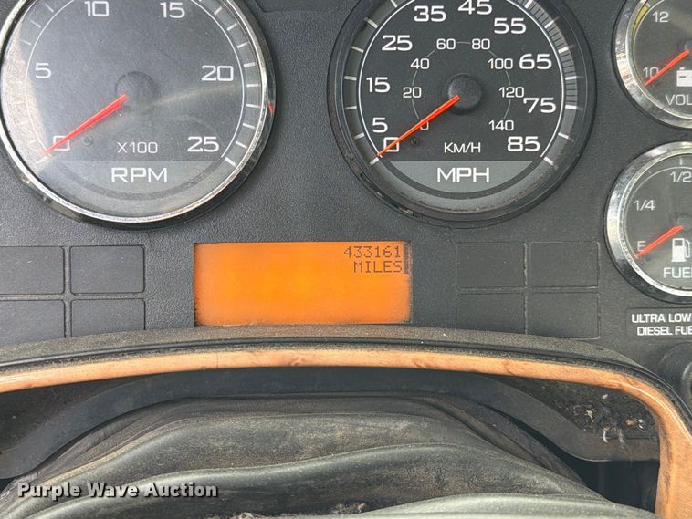image for item FI2028 2011 International LA627 fuel truck