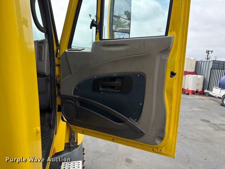 image for item FI2028 2011 International LA627 fuel truck