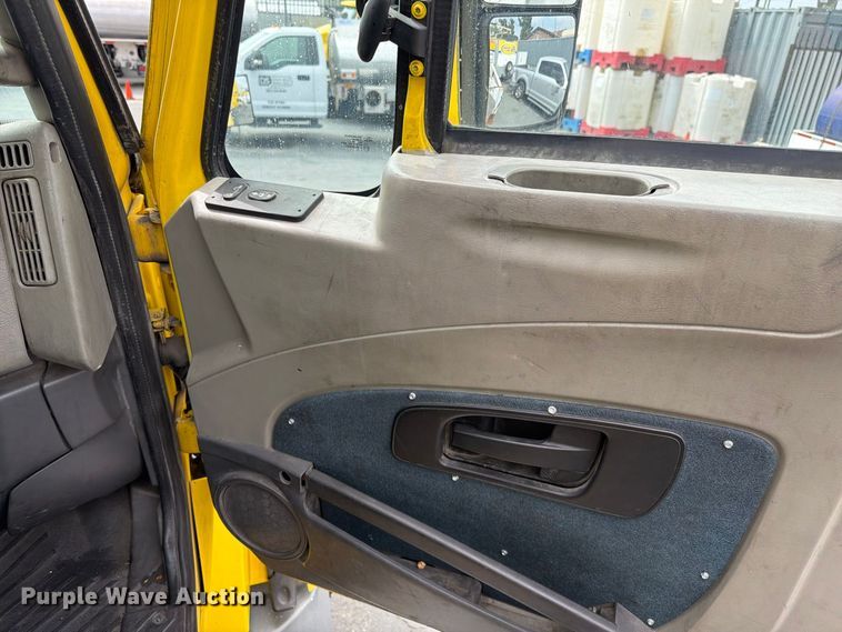 image for item FI2028 2011 International LA627 fuel truck