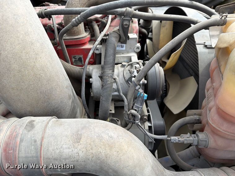 image for item FI2028 2011 International LA627 fuel truck