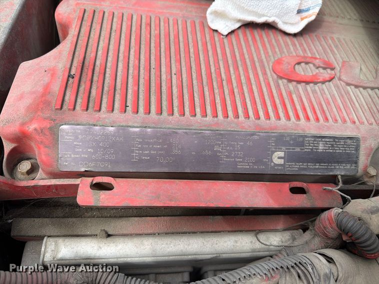 image for item FI2028 2011 International LA627 fuel truck