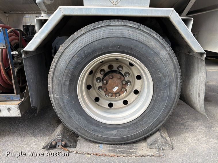 image for item FI2028 2011 International LA627 fuel truck