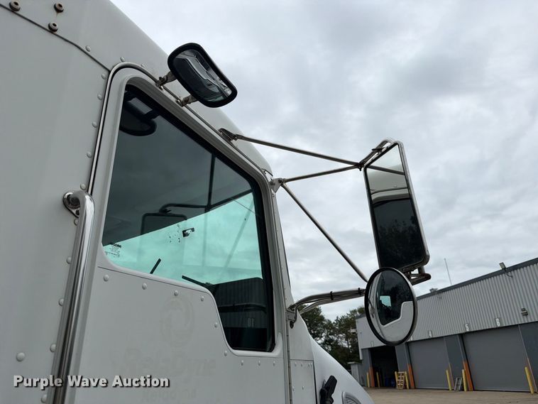 image for item FJ2015 2007 Kenworth T300 box truck