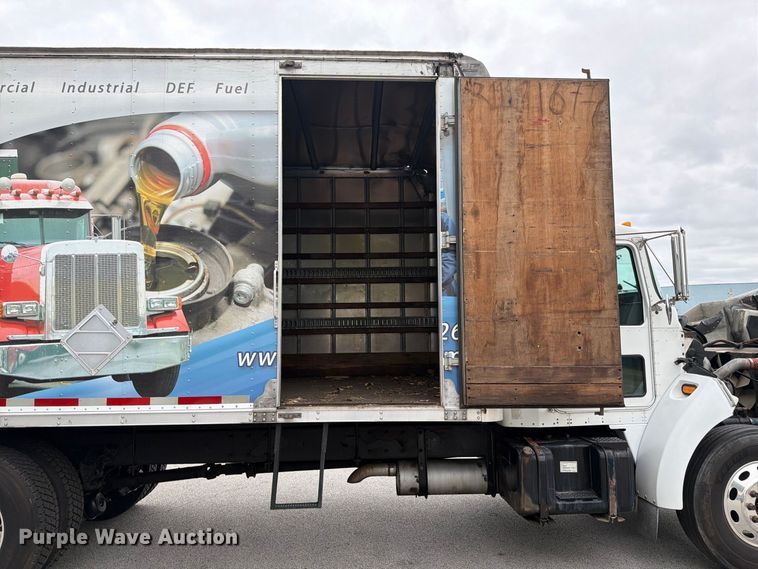 image for item FJ2015 2007 Kenworth T300 box truck