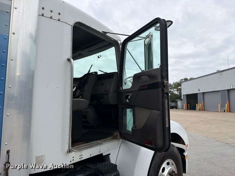 image for item FJ2015 2007 Kenworth T300 box truck
