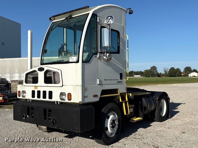 image for item FK2151 2017 Autocar Industries XSPotter yard truck