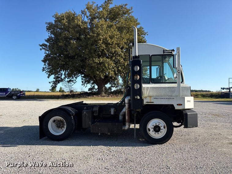 image for item FK2151 2017 Autocar Industries XSPotter yard truck