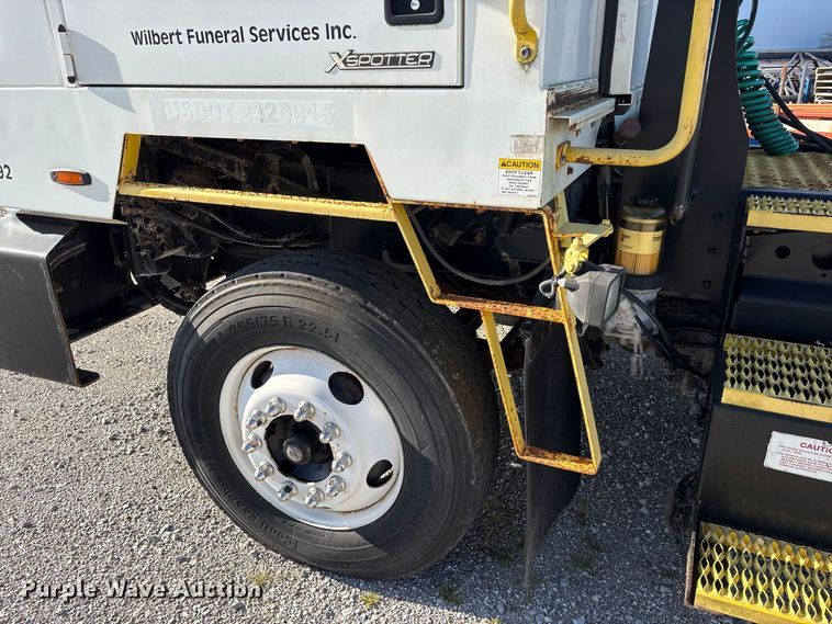 image for item FK2151 2017 Autocar Industries XSPotter yard truck