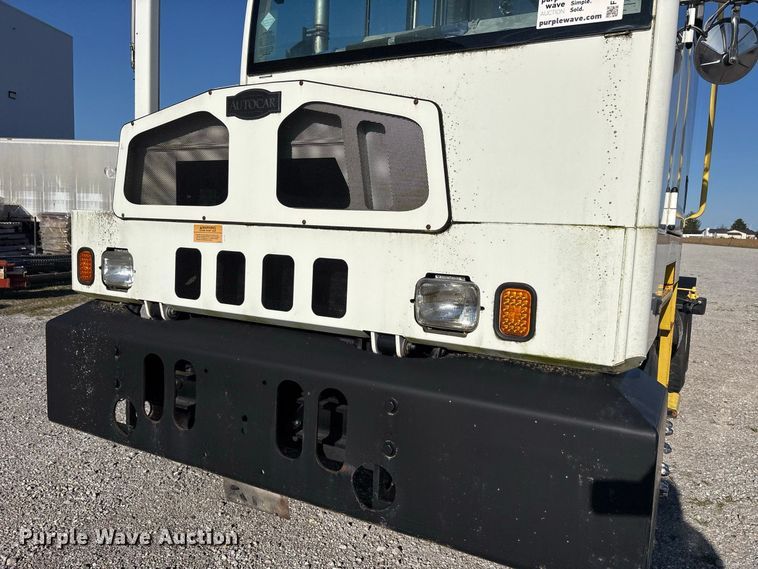 image for item FK2151 2017 Autocar Industries XSPotter yard truck