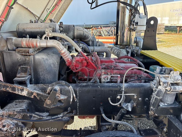 image for item FK2151 2017 Autocar Industries XSPotter yard truck