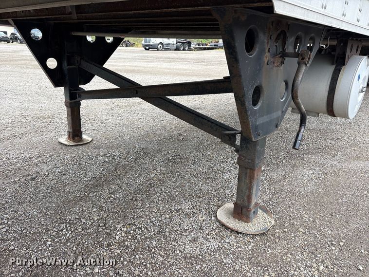 image for item FK2156 2006 Utility Trailer Manufacturer refrigerated van trailer
