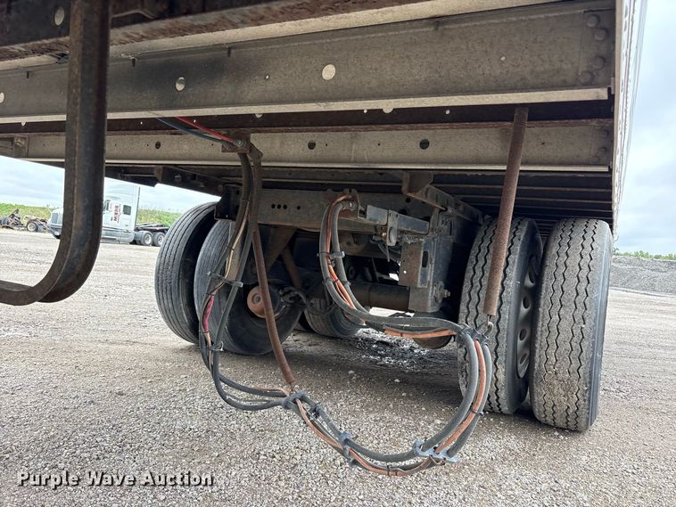 image for item FK2156 2006 Utility Trailer Manufacturer refrigerated van trailer