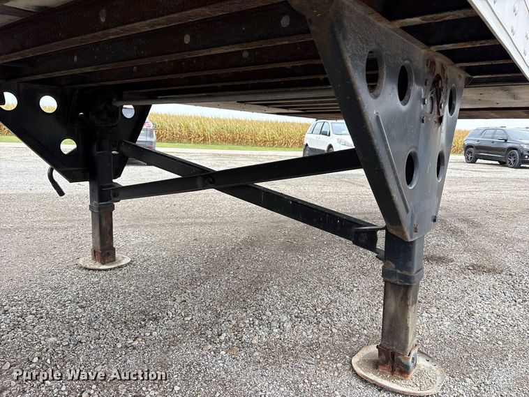 image for item FK2156 2006 Utility Trailer Manufacturer refrigerated van trailer