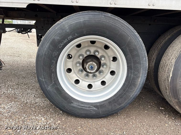 image for item FK2156 2006 Utility Trailer Manufacturer refrigerated van trailer