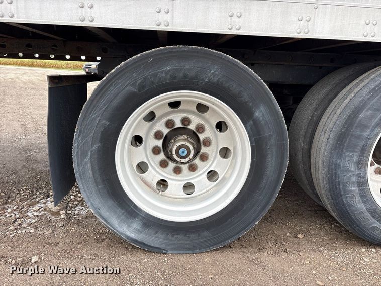 image for item FK2156 2006 Utility Trailer Manufacturer refrigerated van trailer