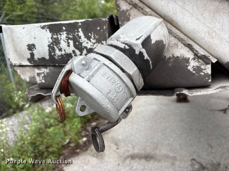 image for item FK2158 1983 Penske fuel trailer