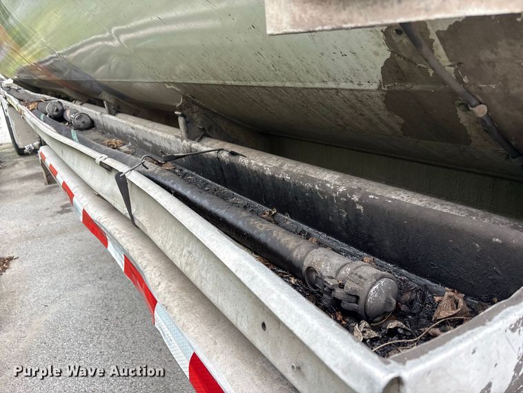 image for item FK2158 1983 Penske fuel trailer