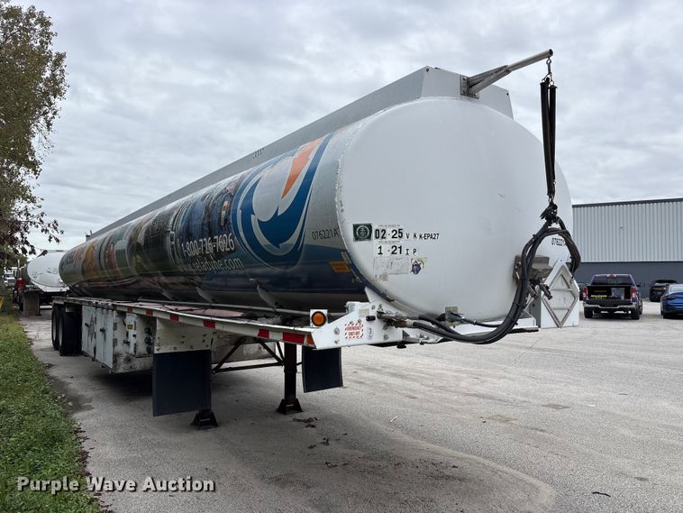 image for item FK2159 2007 Polar Tank fuel trailer
