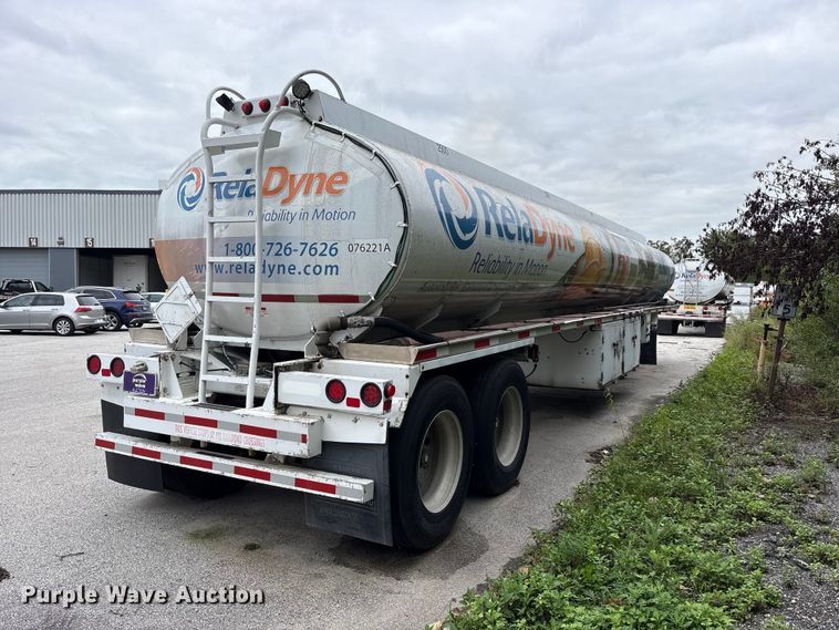image for item FK2159 2007 Polar Tank fuel trailer