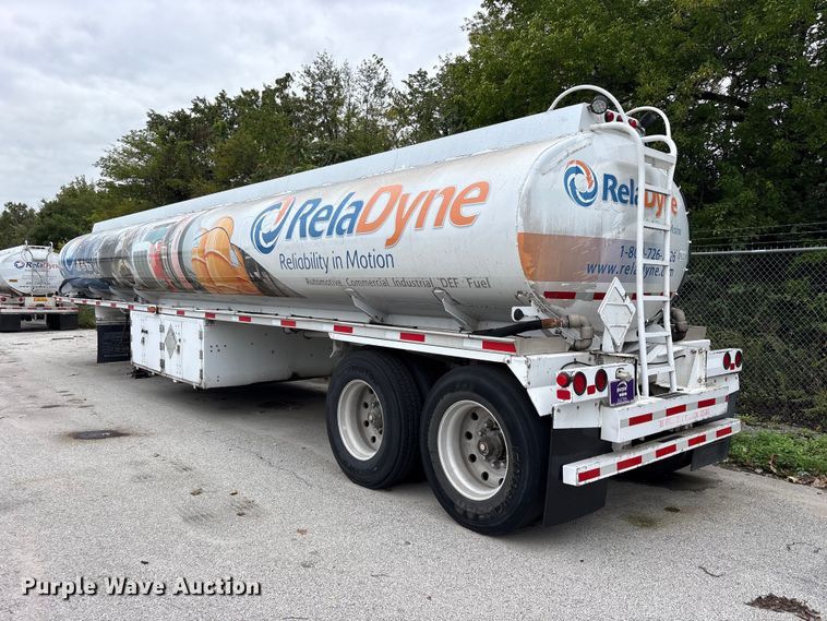 image for item FK2159 2007 Polar Tank fuel trailer