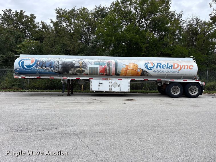 image for item FK2159 2007 Polar Tank fuel trailer