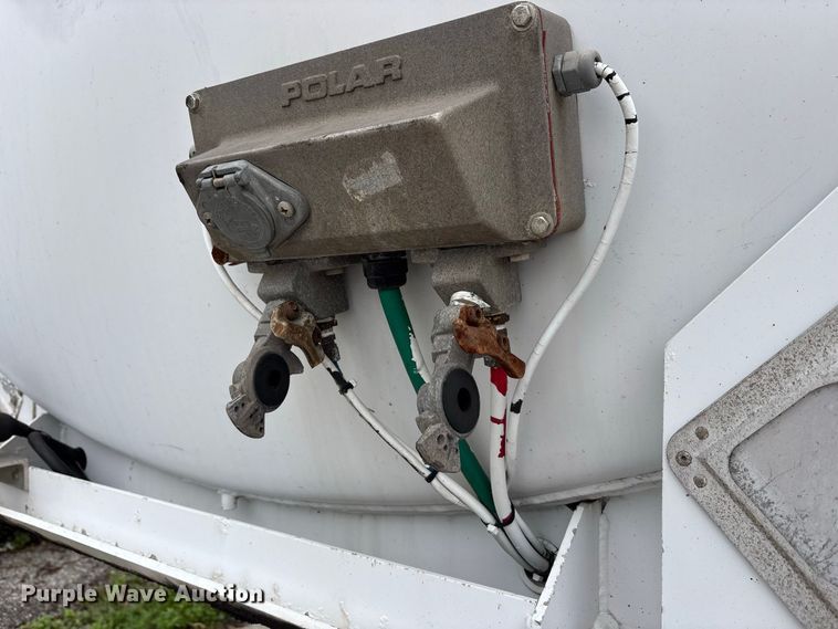 image for item FK2159 2007 Polar Tank fuel trailer