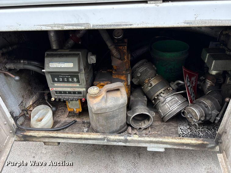 image for item FK2159 2007 Polar Tank fuel trailer