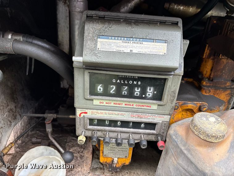 image for item FK2159 2007 Polar Tank fuel trailer