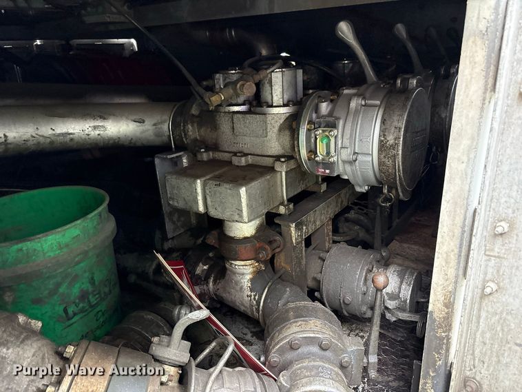 image for item FK2159 2007 Polar Tank fuel trailer