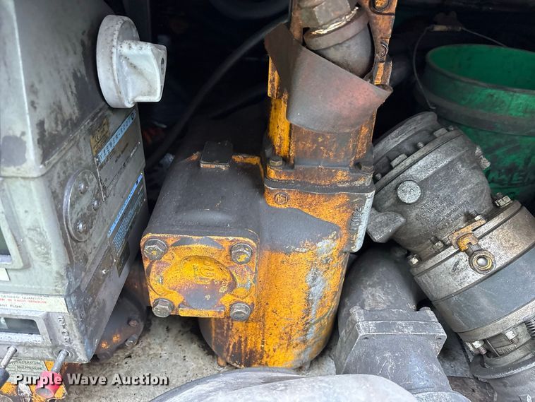 image for item FK2159 2007 Polar Tank fuel trailer