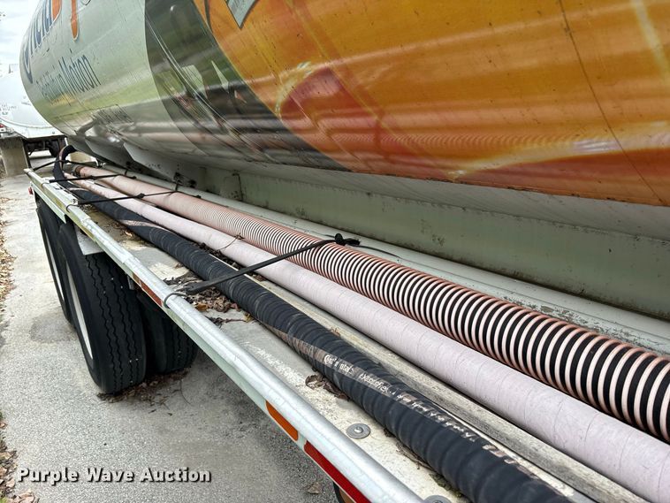 image for item FK2159 2007 Polar Tank fuel trailer