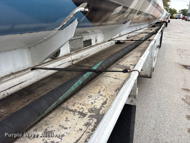 image for item FK2159 2007 Polar Tank fuel trailer
