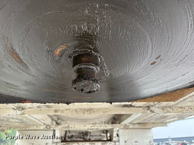 image for item FK2159 2007 Polar Tank fuel trailer