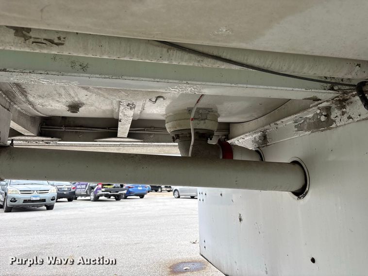 image for item FK2159 2007 Polar Tank fuel trailer