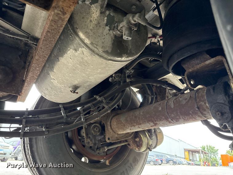 image for item FK2159 2007 Polar Tank fuel trailer