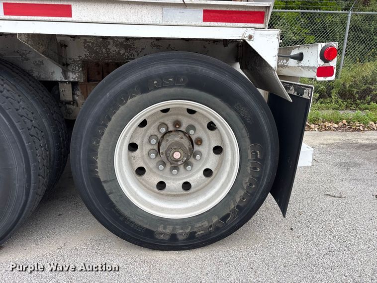 image for item FK2159 2007 Polar Tank fuel trailer