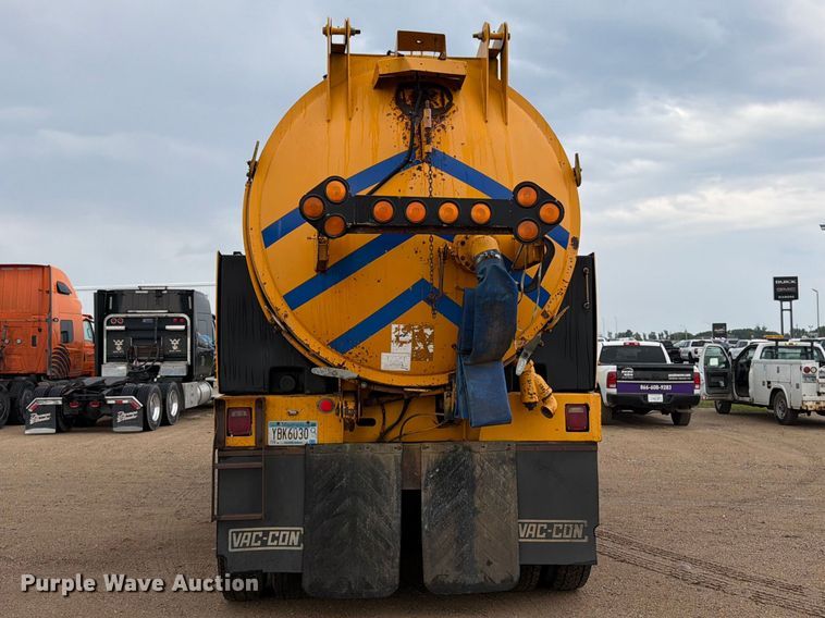 image for item FK3381 2001 Sterling Truck L7500 Series hydrovac truck