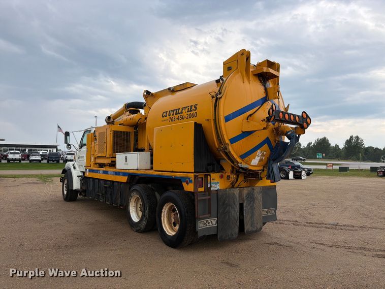 image for item FK3381 2001 Sterling Truck L7500 Series hydrovac truck