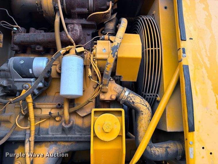 image for item FK3381 2001 Sterling Truck L7500 Series hydrovac truck