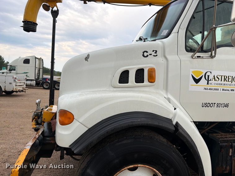 image for item FK3381 2001 Sterling Truck L7500 Series hydrovac truck