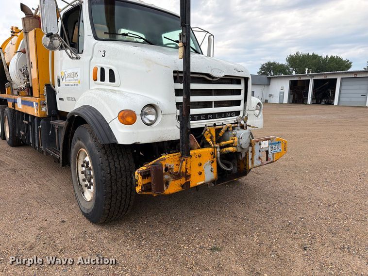 image for item FK3381 2001 Sterling Truck L7500 Series hydrovac truck