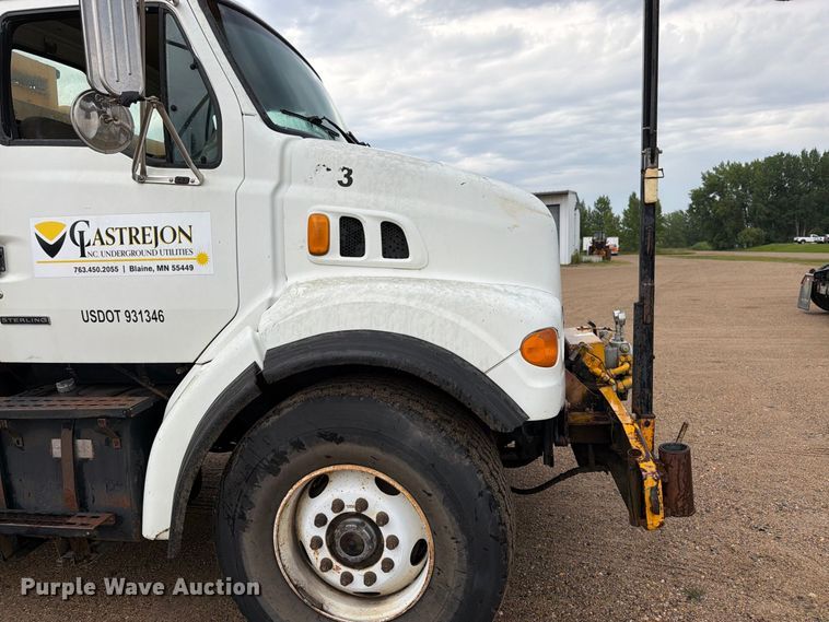 image for item FK3381 2001 Sterling Truck L7500 Series hydrovac truck