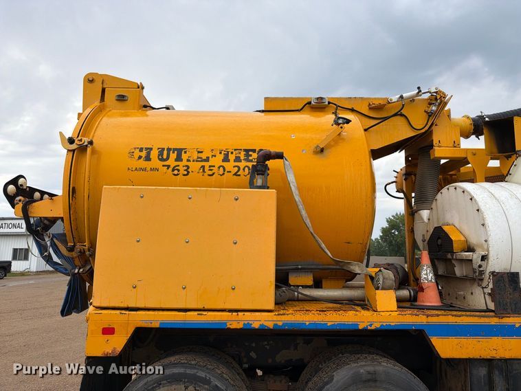 image for item FK3381 2001 Sterling Truck L7500 Series hydrovac truck