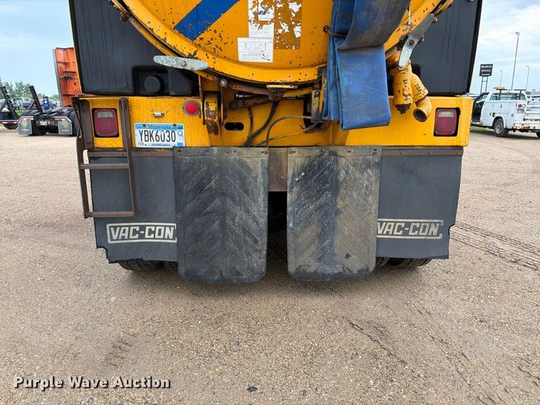 image for item FK3381 2001 Sterling Truck L7500 Series hydrovac truck