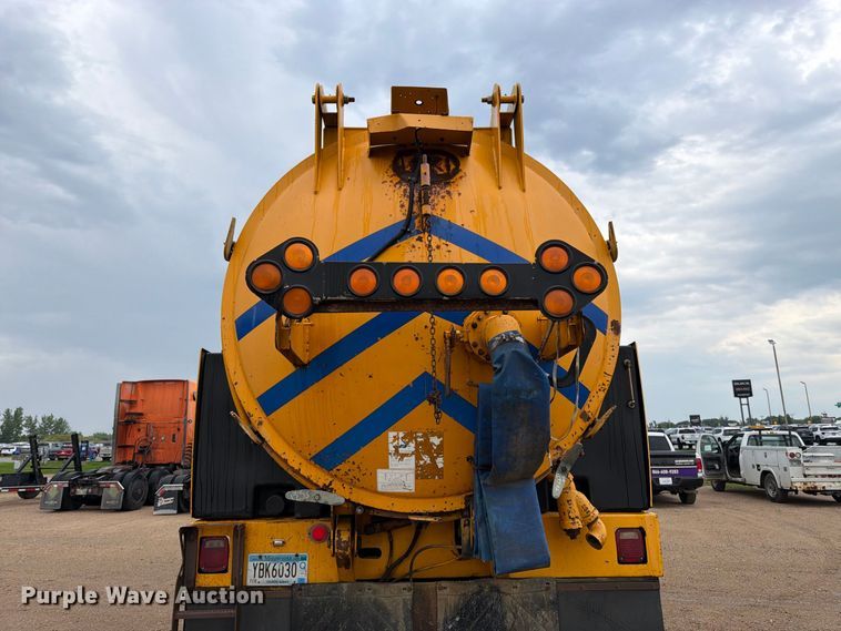 image for item FK3381 2001 Sterling Truck L7500 Series hydrovac truck