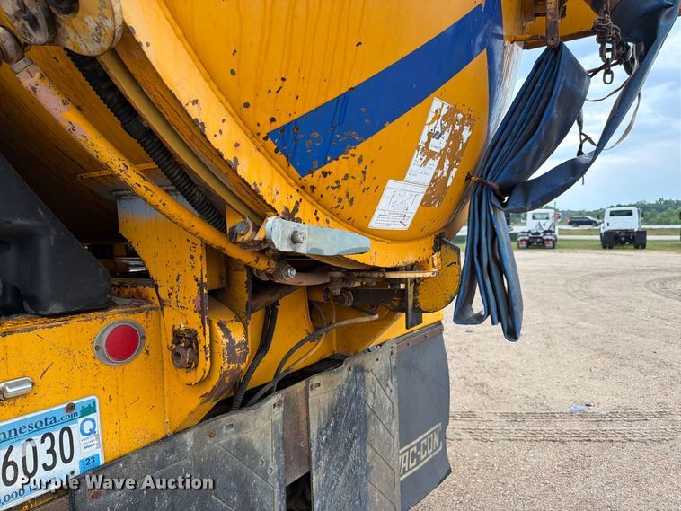 image for item FK3381 2001 Sterling Truck L7500 Series hydrovac truck
